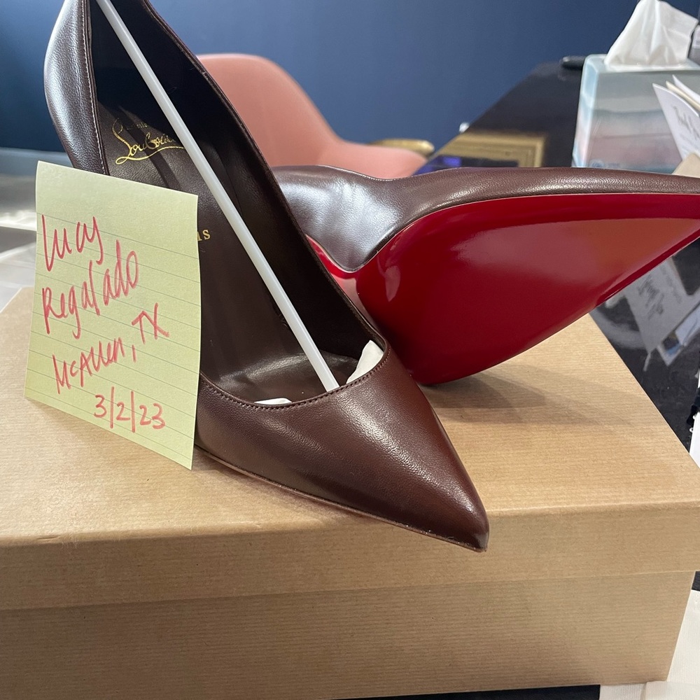 Size 40 So Kate 100s in color Brown. New, never used.